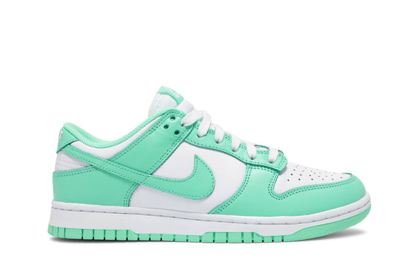 NIKE DUNK LOW ‘GREEN GLOW’